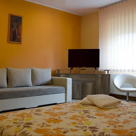 Harmonia Apartmanhaz Appartement Eger